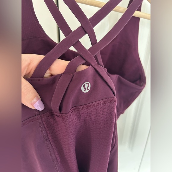 Lululemon purple tank top size 4/6 - Picture 3 of 3